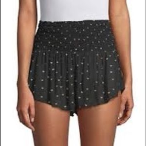 Black flows shorts with tiny hearts